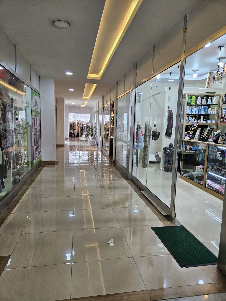 Shopping Mall Facilities